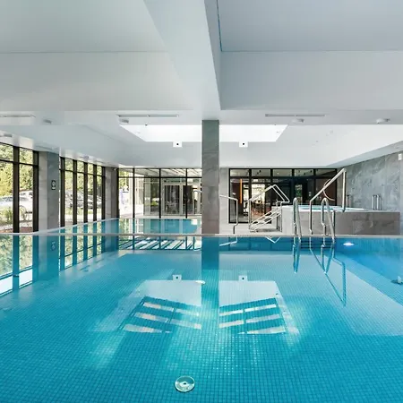Port Lwowska With Swimming Pool By Renters