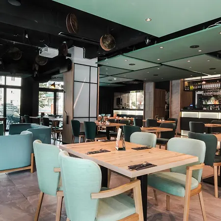 Apartament Port Lwowska With Swimming Pool By Renters